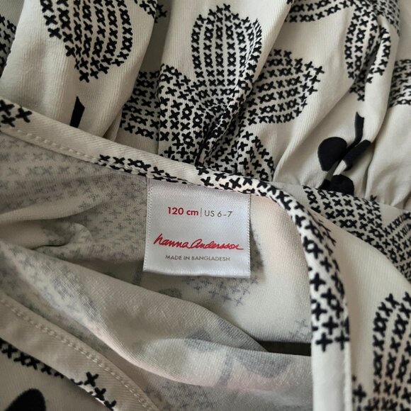 Hanna Andersson black and ecru floral skater dress size 6-7 - Picture 5 of 5